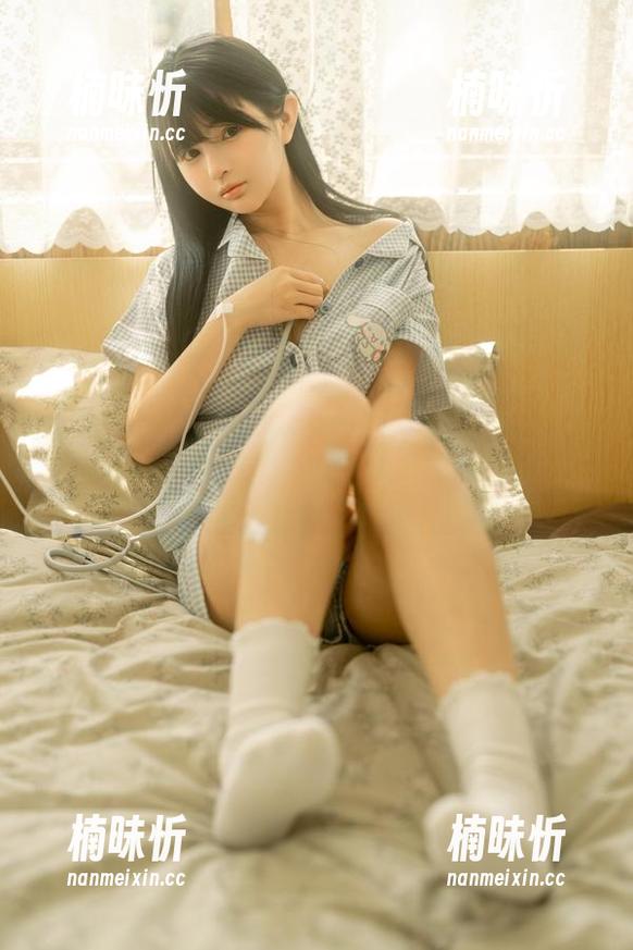 最新写真看樱井宁宁，谁能拒绝这件睡衣呢？