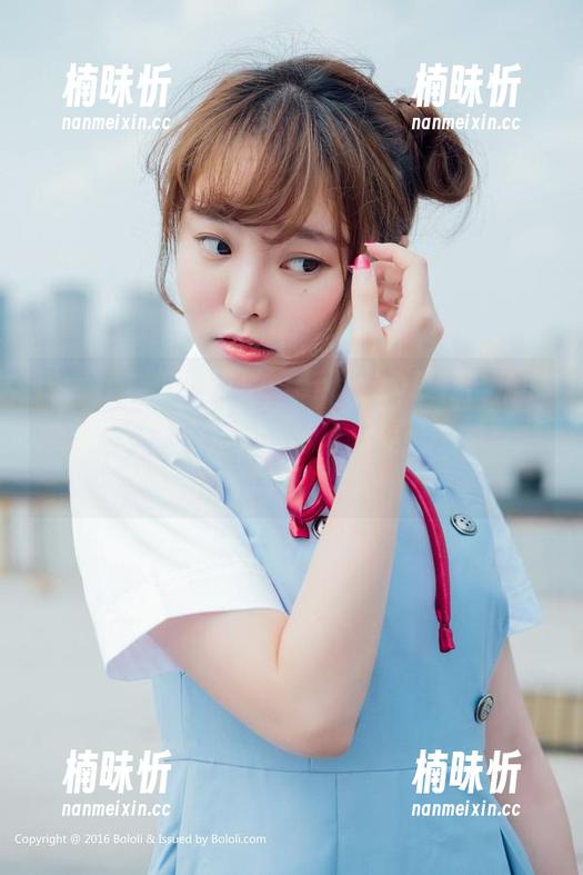 波萝社 - 柳侑绮Sevenbaby带你高清领略马尔代夫的海浪，快来分享一下这些翡翠般的风景吧！