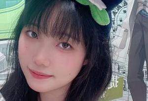 像炸酱沐沐一样纯粹，无圣光照耀下的少女，纯得让人心痒！