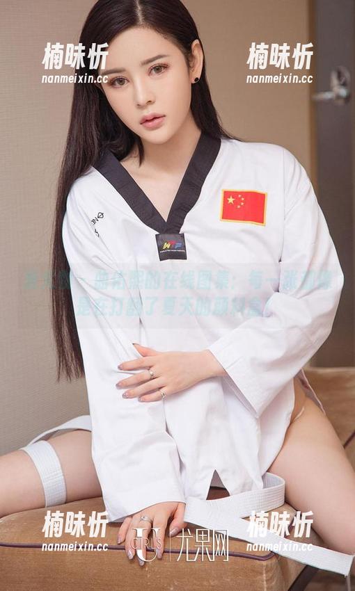 爱尤物-曲佑熙 爱尤物 - 曲佑熙的在线图集:每一张都像是在打翻了夏天的颜料盒!