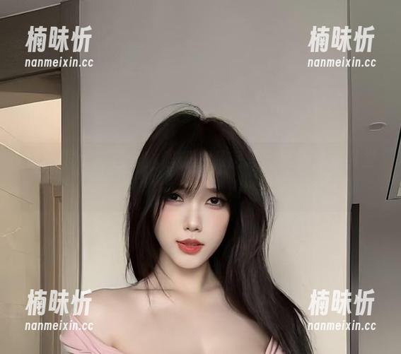微密圈 - 白色与琳铛铛的私房写真集，资源引发的灵魂碰撞