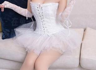 秀人网 – 在兔子NINA的全套体操服写真中，我发现其实还有些运动的元素在对抗一切不搭…