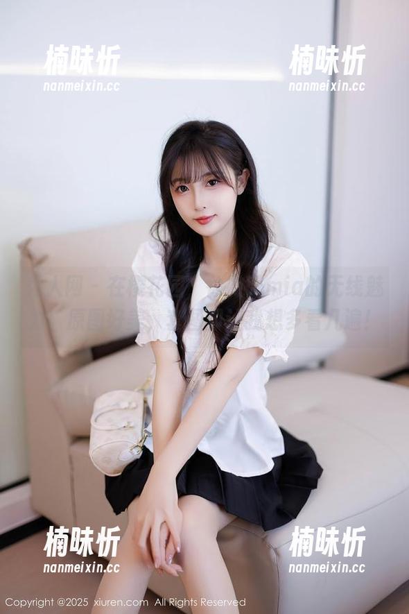 秀人网 - 在樱花园，徐微微mia的无线魅力，原图好美，套图却让我想多看几遍！
