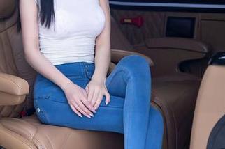 秀人网 – 最新泳池风波：糯美子MINIbabe的清凉变身