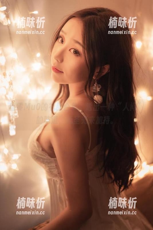 穆零Mu0 穆零Mu0的礼服合集,透出一种“人间”的味道,无圣光来加持。