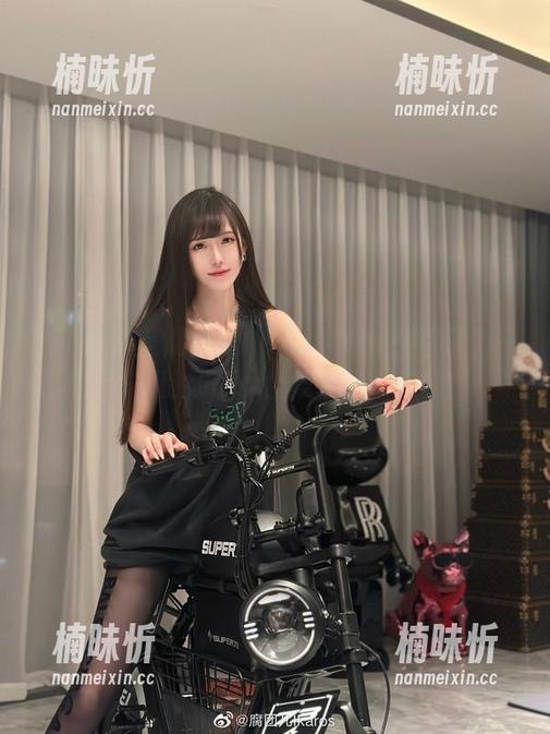 差不多算是腐团儿Ikaros的陈列室了？一波少女前线cos合集轻松俘获我！