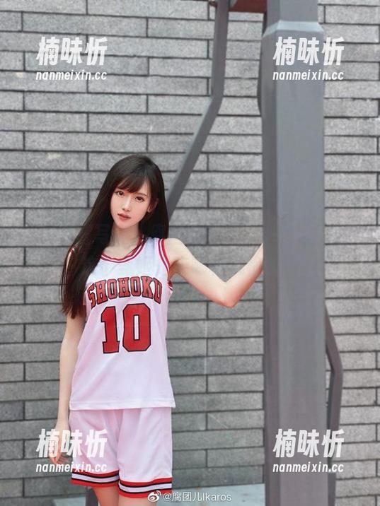 腐团儿Ikaros 王者荣耀写真,腐团儿Ikaros在线,咦,这个甄姬是走哪种风格的?