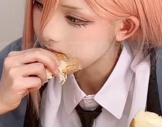 腥味猫罐的套图，不都是恬静无为的假象？