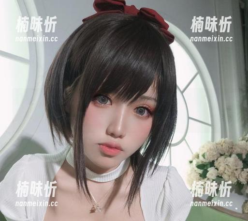 芊川一笑MNK新出的奶牛养殖手册更新，认真讨论一下这货的cos到底是个啥。
