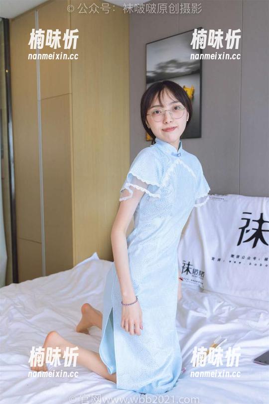 袜啵啵 - 小甜豆又来了，更新美图，新姿势希望大家能喜欢她的裸足。