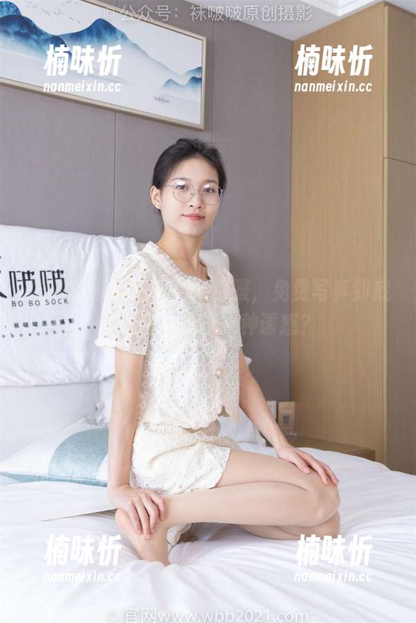 袜啵啵 - 看稚予的ol制服，免费写真到底是福利，还是一种诱惑？