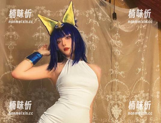 起起子vvvv的作品更新：清纯也能让人心痒痒，真不能太天真了吧？
