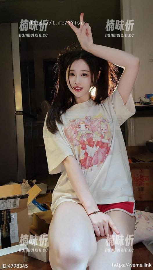 轩子巨2兔 微密圈 - 酒红礼服新一弹:轩子巨2兔把魅力提升至新高度,更新图片快来瞧瞧吧!