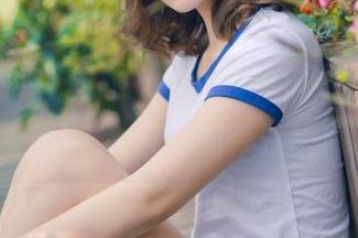 青豆客 – 粘上Sayaka的美足，在图册里，是一种奇妙的存在感！