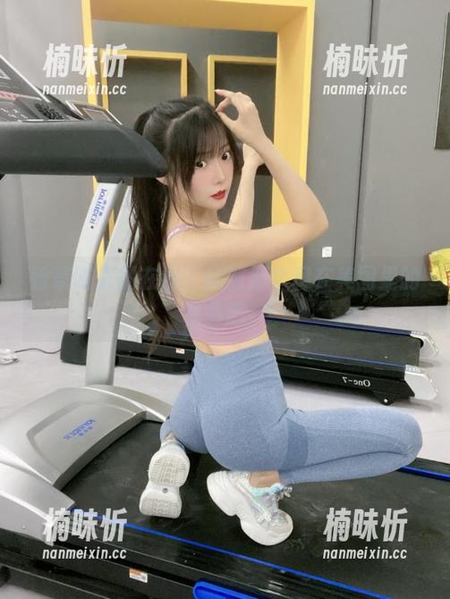 香草喵露露在线，找到那个藏在美图里的秘书吧。