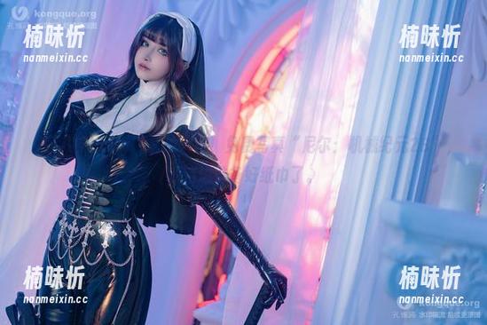 “鹿八岁baby”又放大招！免费写真“尼尔：机械纪元2B”，我这边准备好纸巾了。